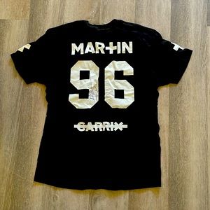 Martin Garrix signed T shirt size Large Black